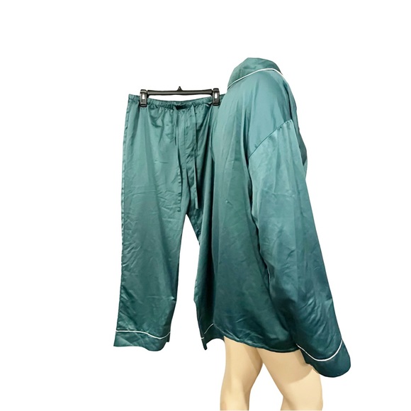 Saks Fifth Avenue Elegant Teal Satin Pajama Set - Picture 3 of 5